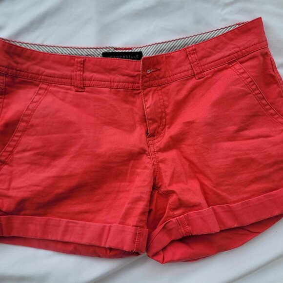 Aéropostale  Women's Pink Shorts - Picture 1 of 4